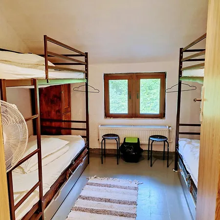Downtown Hostel *