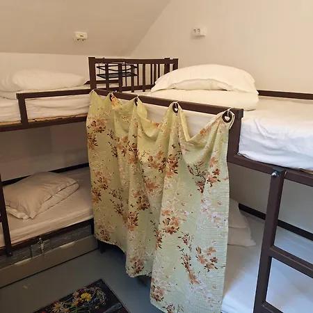 Downtown אכסניה