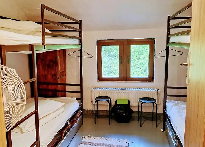 Downtown Хостел *